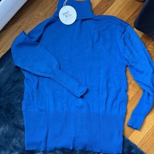 Princess Polly Vibrant Blue Knit Turtleneck NWT. Size M/L